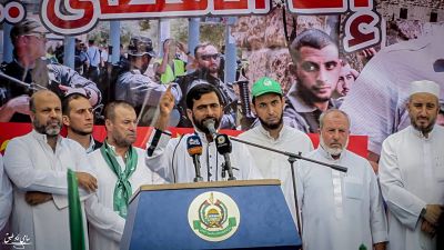 Hamas : « la décision d’Abbas de geler les contacts avec Israël est vide de sens »